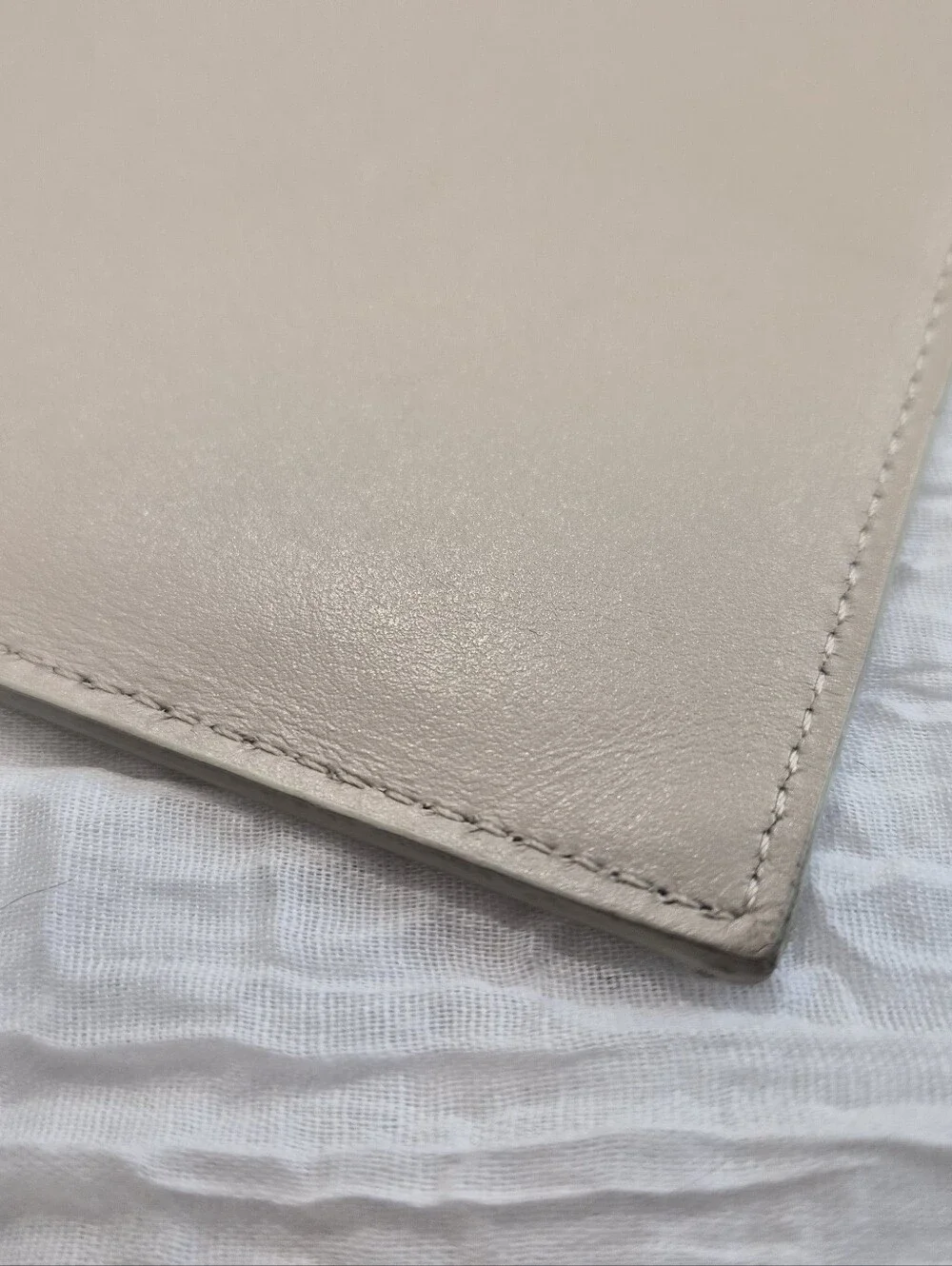 AESTHER EKME Leather Wristlet/Zip Pouch In Cream/Ivory Minimalist Made in Spain‎